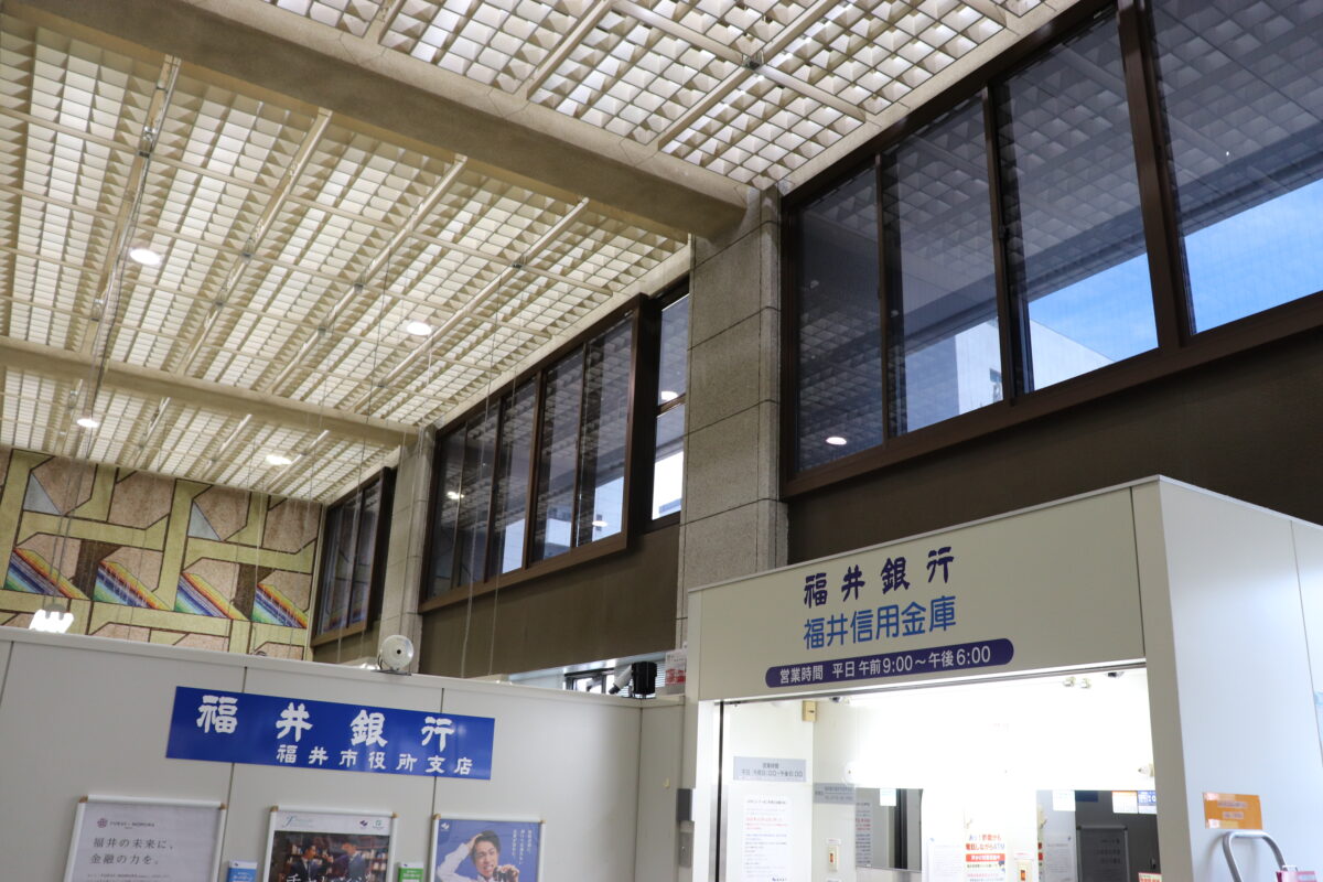 【樹脂製内窓メルツエンサッシ施工事例】福井市役所
