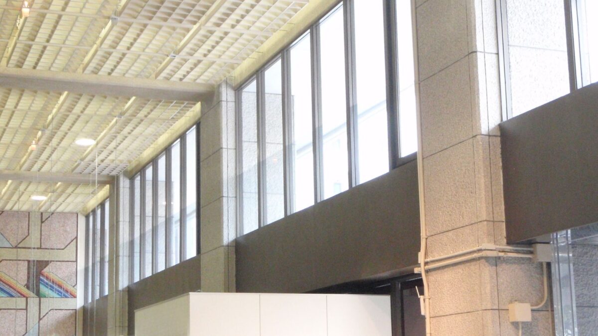 【樹脂製内窓メルツエンサッシ施工事例】福井市役所