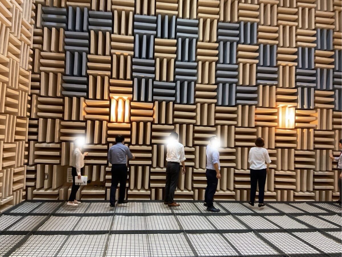 全ての音を吸収する部屋